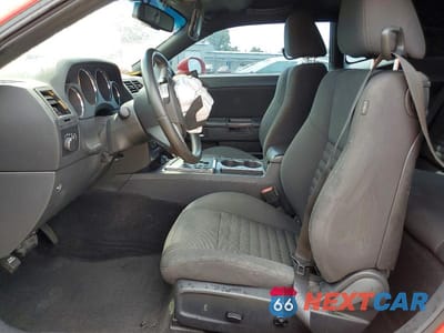 Zdjęcie 7 z 12 samochodu: 2014 DODGE CHALLENGER SXT VIN:2C3CDYAG8EH270418 - miniatura