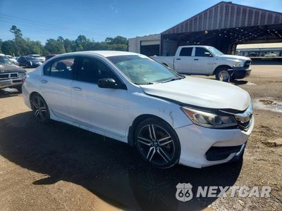 Czwarte zdjęcie samochodu z boku: 2017 HONDA ACCORD SPORT VIN:1HGCR2F57HA304130 - miniatura