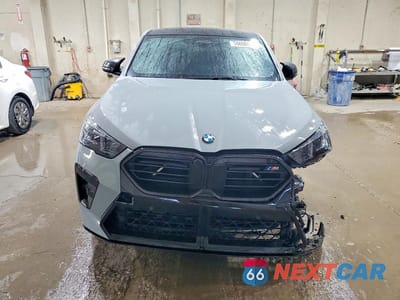 Piąte zdjęcie samochodu w środku: 2026 BMW X2 M35I VIN:WBX83GM02T5570315 - miniatura