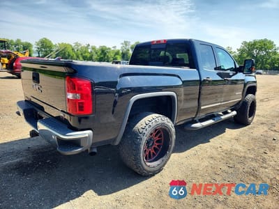 Trzecie zdjęcie samochodu z tyłu: 2015 GMC SIERRA K1500 SLT VIN:1GTV2VEJ3FZ411489 - miniatura