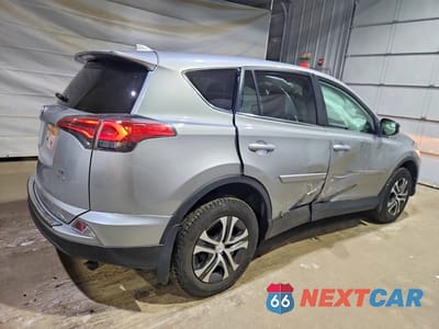 Trzecie zdjęcie samochodu z tyłu: 2018 TOYOTA RAV4 LE VIN:2T3BFREV3JW849648 - miniatura