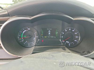 Zdjęcie 9 z 12 samochodu: 2013 KIA OPTIMA HYBRID VIN:KNAGM4AD2D5053820 - miniatura