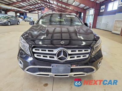 Piąte zdjęcie samochodu w środku: 2020 MERCEDES-BENZ GLA 250 VIN:W1NTG4EB1LJ702345 - miniatura