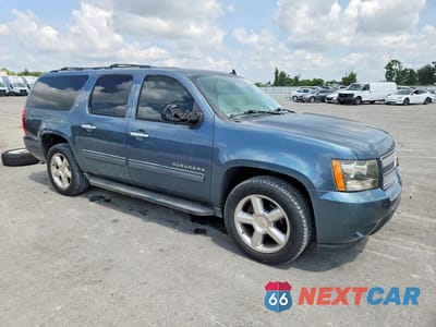 Czwarte zdjęcie samochodu z boku: 2010 CHEVROLET SUBURBAN C1500 LT VIN:1GNUCJE0XAR164240 - miniatura