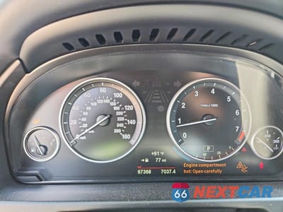 Zdjęcie 9 z 12 samochodu: 2016 BMW X5 XDRIVE50I VIN:5UXKR6C59G0J81620 - miniatura