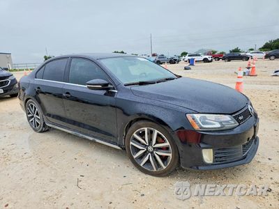 Czwarte zdjęcie samochodu z boku: 2013 VOLKSWAGEN JETTA GLI VIN:3VW467AJXDM274581 - miniatura