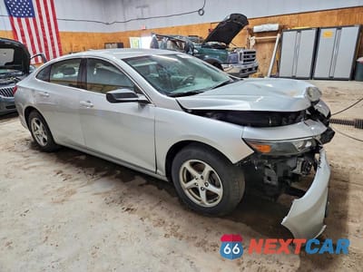 Czwarte zdjęcie samochodu z boku: 2017 CHEVROLET MALIBU LS VIN:1G1ZB5ST5HF287844 - miniatura