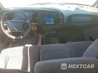 Zdjęcie 8 z 12 samochodu: 2000 DODGE RAM 1500 VIN:3B7HF13Z2YG142309 - miniatura