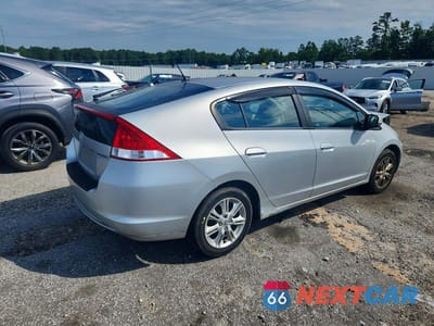 Trzecie zdjęcie samochodu z tyłu: 2010 HONDA INSIGHT EX VIN:JHMZE2H73AS039417 - miniatura