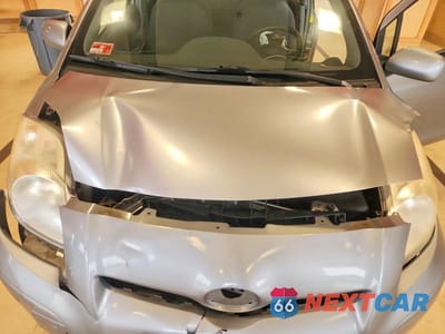 Zdjęcie 11 z 12 samochodu: 2010 TOYOTA YARIS BASE VIN:JTDJT4K38A5279213 - miniatura