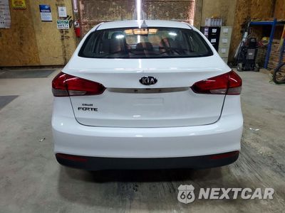 Zdjęcie 6 z 12 samochodu: 2018 KIA FORTE LX VIN:3KPFK4A71JE256857 - miniatura