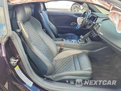 Zdjęcie 10 z 13 samochodu: 2022 AUDI R8 VIN:WUAKBAFX2N7900302 - miniatura