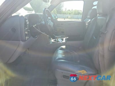Zdjęcie 7 z 13 samochodu: 2004 CHEVROLET SUBURBAN K1500 VIN:1GNFK16Z54J157885 - miniatura