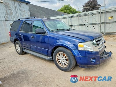 Czwarte zdjęcie samochodu z boku: 2011 FORD EXPEDITION XLT/KING RANCH VIN:1FMJU1H5XBEF16740 - miniatura