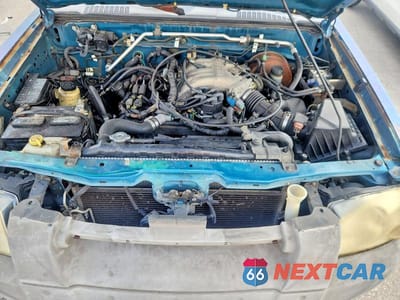Zdjęcie 11 z 12 samochodu: 2001 NISSAN FRONTIER XE VIN:1N6ED27T91C363027 - miniatura
