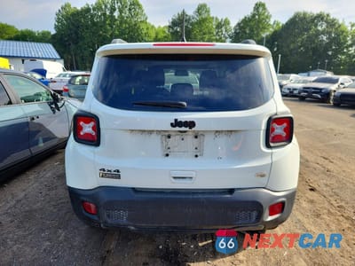 Zdjęcie 6 z 13 samochodu: 2023 JEEP RENEGADE LATITUDE VIN:ZACNJDB12PPP44622 - miniatura