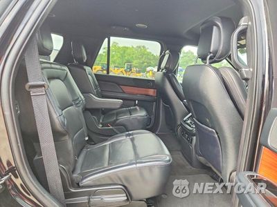 Zdjęcie 11 z 13 samochodu: 2019 LINCOLN NAVIGATOR VIN:5LMJJ2NT9KEL07391 - miniatura