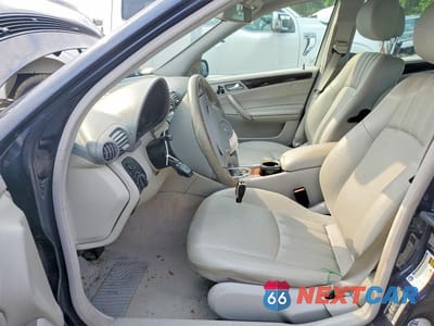 Zdjęcie 7 z 13 samochodu: 2007 MERCEDES-BENZ C 280 4MATIC VIN:WDBRF92H17F917967 - miniatura
