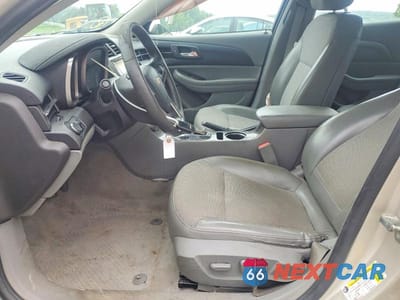 Zdjęcie 7 z 12 samochodu: 2014 CHEVROLET MALIBU 1LT VIN:1G11C5SL6EF156217 - miniatura