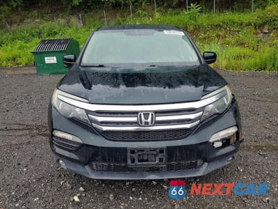 Piąte zdjęcie samochodu w środku: 2017 HONDA PILOT EX VIN:5FNYF6H38HB009903 - miniatura