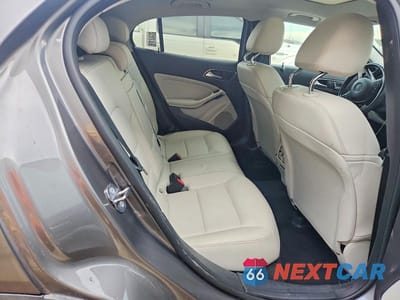Zdjęcie 11 z 14 samochodu: 2019 MERCEDES-BENZ GLA 250 VIN:WDCTG4EB5KJ554118 - miniatura
