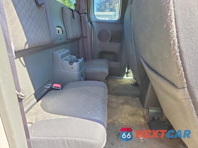 Zdjęcie 10 z 12 samochodu: 2005 GMC CANYON VIN:1GTCS196158179467 - miniatura