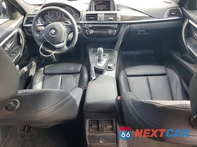 Zdjęcie 8 z 12 samochodu: 2016 BMW 328 I SULEV VIN:WBA8E9G50GNU28414 - miniatura