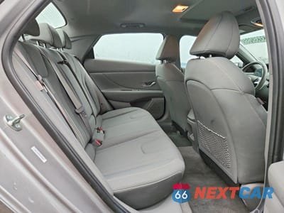 Zdjęcie 10 z 12 samochodu: 2025 HYUNDAI ELANTRA SEL VIN:KMHLS4DG5SU975090 - miniatura