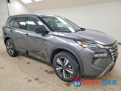 Czwarte zdjęcie samochodu z boku: 2026 NISSAN ROGUE SL VIN:5N1BT3CA1TC849770 - miniatura