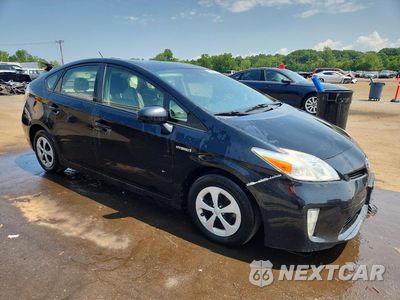 Czwarte zdjęcie samochodu z boku: 2015 TOYOTA PRIUS FOUR VIN:JTDKN3DU7F1896180 - miniatura