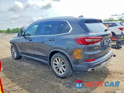 Drugie zdjęcie samochodu z przodu: 2022 BMW X5 XDRIVE40I VIN:5UXCR6C07N9K87243 - miniatura
