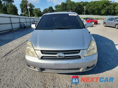 Piąte zdjęcie samochodu w środku: 2006 KIA SEDONA LX VIN:KNDMB233166081593 - miniatura