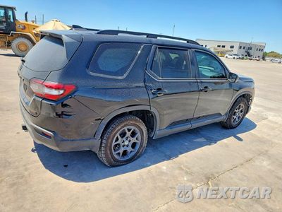 Trzecie zdjęcie samochodu z tyłu: 2025 HONDA PILOT TRAILSPORT VIN:5FNYG1H63SB149889 - miniatura