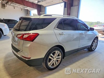 Trzecie zdjęcie samochodu z tyłu: 2020 CHEVROLET EQUINOX PREMIER VIN:3GNAXPEX7LS528248 - miniatura