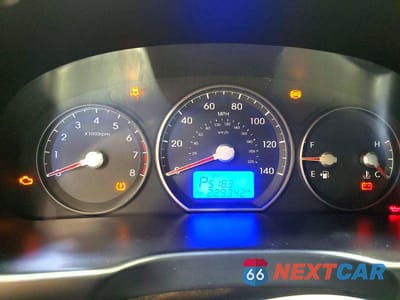 Zdjęcie 9 z 12 samochodu: 2010 HYUNDAI SANTA FE GLS VIN:5NMSG3AB0AH337176 - miniatura