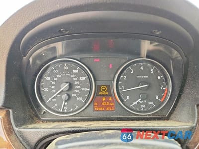 Zdjęcie 9 z 12 samochodu: 2009 BMW 328 I SULEV VIN:WBAWR33559P461267 - miniatura