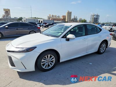 2026 TOYOTA CAMRY HYBRID LE 4T1DAACK3TU662486 - główne zdjęcie licytacji z USA - miniatura