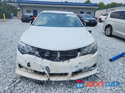 Piąte zdjęcie samochodu w środku: 2014 TOYOTA CAMRY HYBRID SE VIN:4T1BD1FK9EU134500 - miniatura