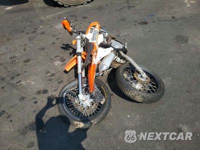 Zdjęcie 6 z 8 samochodu: 2018 KTM 500 EXC-F VIN:VBKEXL401JM414345 - miniatura
