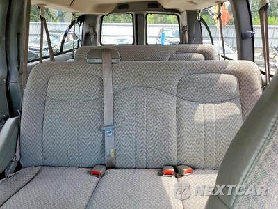 Zdjęcie 10 z 14 samochodu: 2005 CHEVROLET EXPRESS G3500 VIN:1GAHG39U751157041 - miniatura