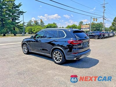 Trzecie zdjęcie samochodu z tyłu: 2021 BMW X5 SDRIVE 40I VIN:5UXCR4C01M9D94830 - miniatura