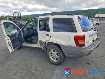 Drugie zdjęcie samochodu z przodu: 2003 JEEP GRAND CHEROKEE LAREDO VIN:1J4GW48SX3C605828 - miniatura