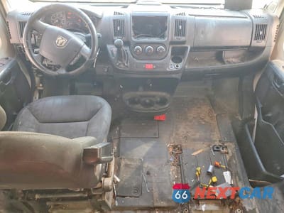 Zdjęcie 8 z 13 samochodu: 2017 RAM PROMASTER 3500 VIN:3C6URVJG9HE535595 - miniatura