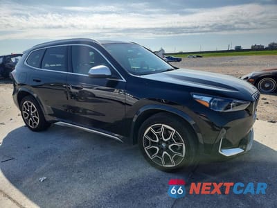 Czwarte zdjęcie samochodu z boku: 2024 BMW X1 XDRIVE28I VIN:WBX73EF00R5019869 - miniatura