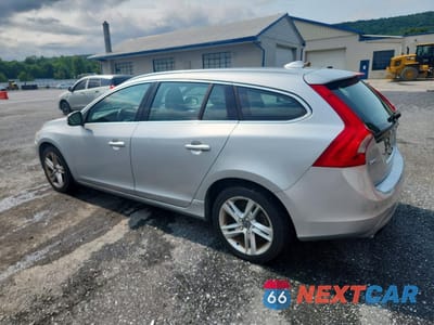 Drugie zdjęcie samochodu z przodu: 2015 VOLVO V60 PLATINUM VIN:YV140MEM0F1260657 - miniatura