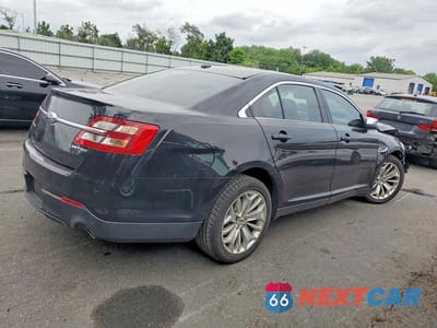 Trzecie zdjęcie samochodu z tyłu: 2017 FORD TAURUS LIMITED VIN:1FAHP2F81HG117683 - miniatura