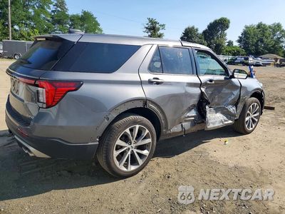 Trzecie zdjęcie samochodu z tyłu: 2025 FORD EXPLORER PLATINUM VIN:1FMWK8HC1SGA53331 - miniatura