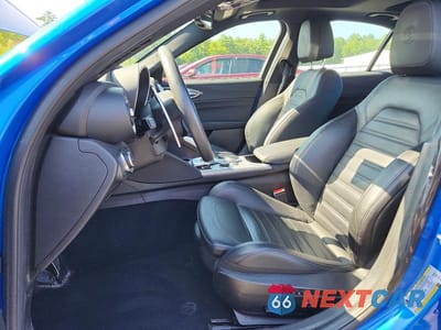 Zdjęcie 7 z 13 samochodu: 2022 ALFA ROMEO GIULIA SUPER VIN:ZARFANBN3N7665573 - miniatura