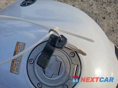 Zdjęcie 8 z 9 samochodu: 2012 YAMAHA FZ6 R VIN:JYARJ18E5CA009412 - miniatura
