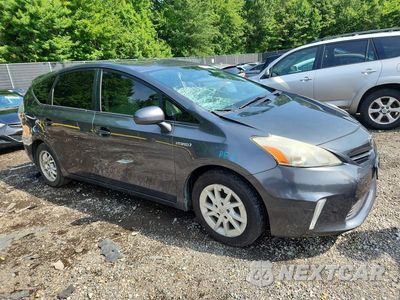 Czwarte zdjęcie samochodu z boku: 2013 TOYOTA PRIUS V THREE VIN:JTDZN3EUXD3227920 - miniatura